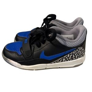 Nike Jordan Kids Black and Blue Sneakers with Cushioned Midsole